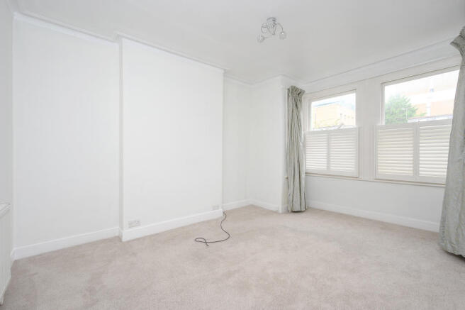 64 Griffiths Road-8