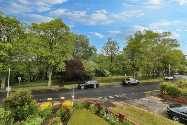 2 bed Apartment for sale Image 8