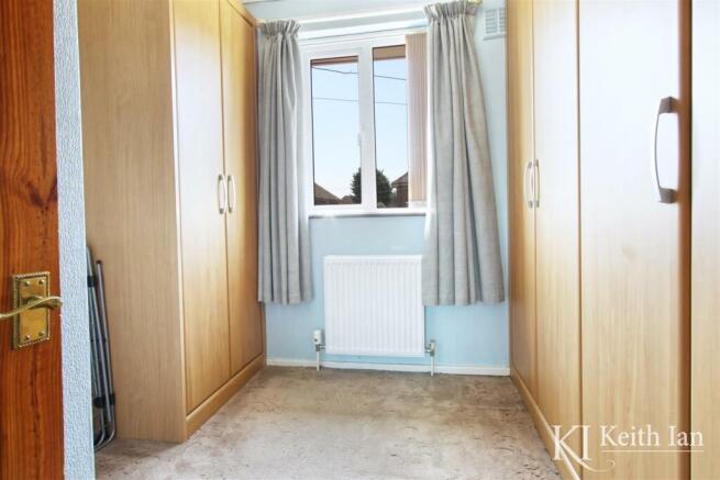 bedroom 3.jpg