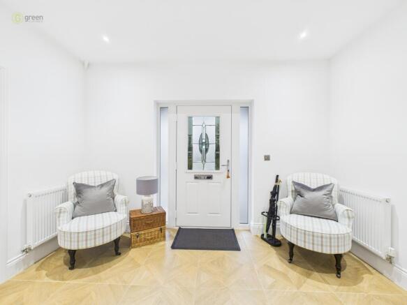 cam04425g0pr0329still010