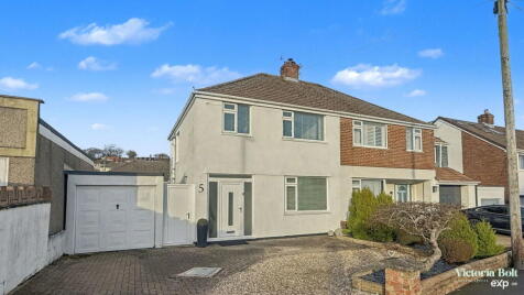 Courtland Crescent, Plympton