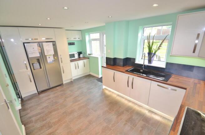 Kitchen/Breakfast Ro