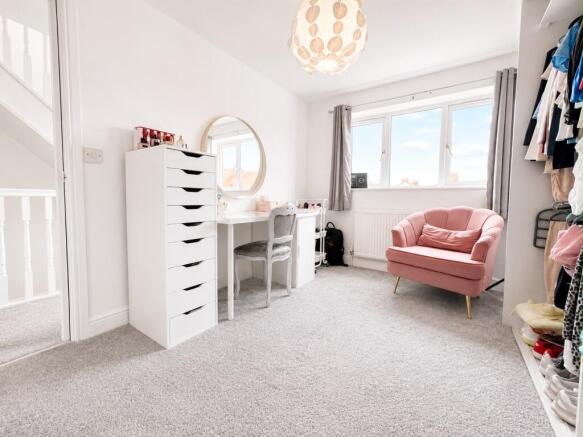 3 bed Semi-Detached for sale Image 5