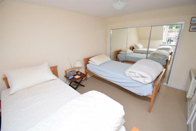 BEDROOM TWO (2).JPG