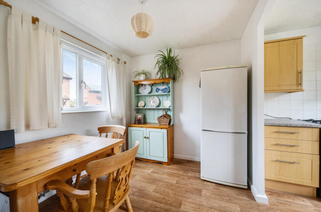 1346034-5-68b1a50...