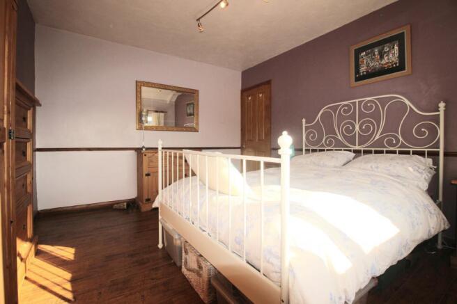 Bedroom 1 (Double)