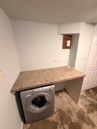 1 bed Apartment to rent Image 6