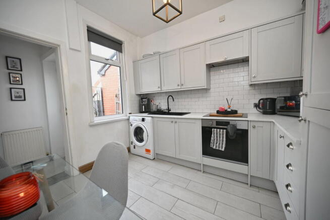 2 bed Semi-Detached for sale Image 4