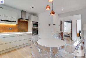 91, Carleton Road, London N7 0EZ