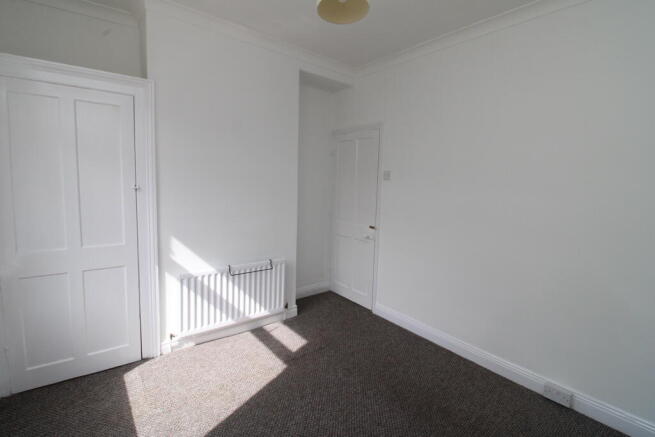2 bed Terraced to rent Image 8