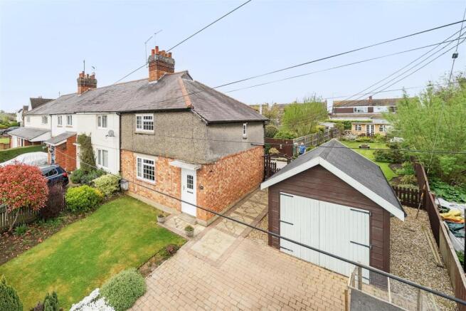 106 Brackley Road, Towcester