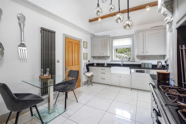 3 bed Link Detached House for sale Image 10