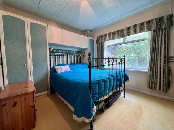 2 bed Smallholding for sale Image 12