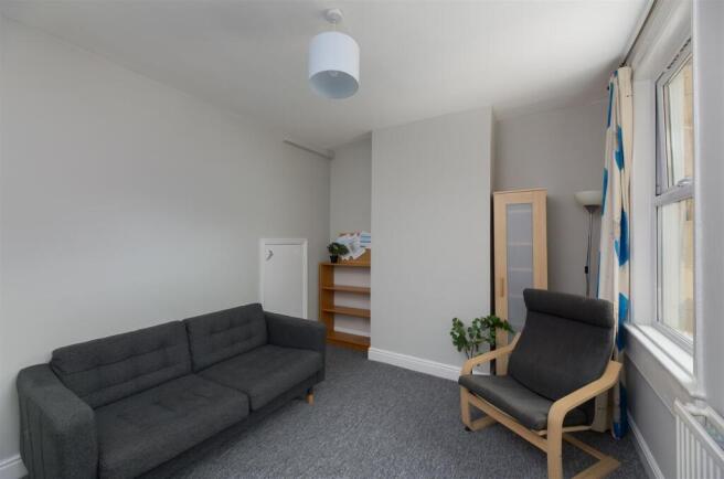 8 Lymore Gardens-8.jpg