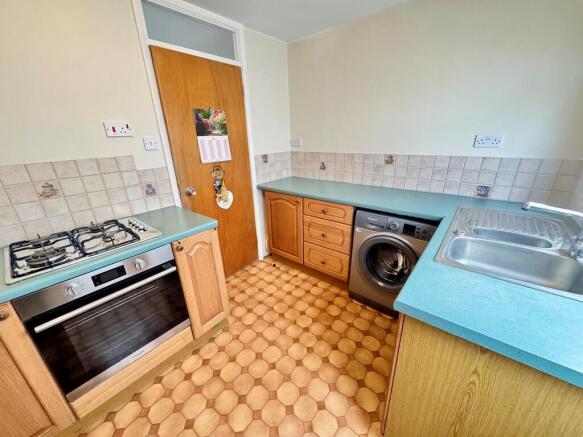52 Windward Close...