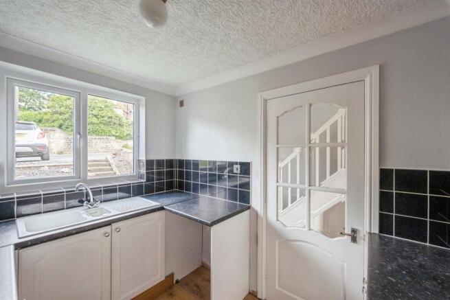 2 bed Semi-Detached for sale Image 7
