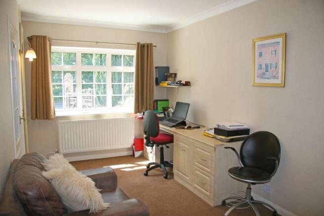 Photo 6