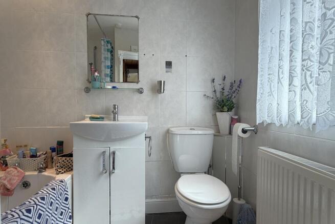 2 bed Cottage for sale Image 7