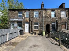 136, Halifax Road, Birchencliffe, Huddersfield HD3 3BX
