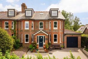 Kingsbury Villa, Station Road, Haywards Heath RH17 7ED