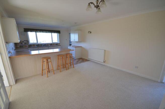 Kitchen/dining...