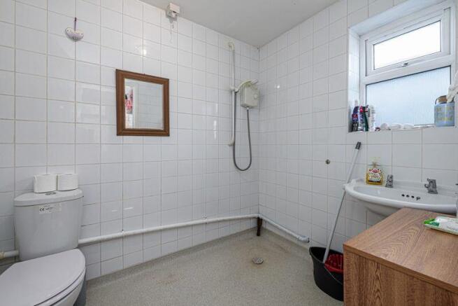 WET ROOM