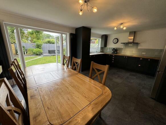 12 - Kitchen area.jpg
