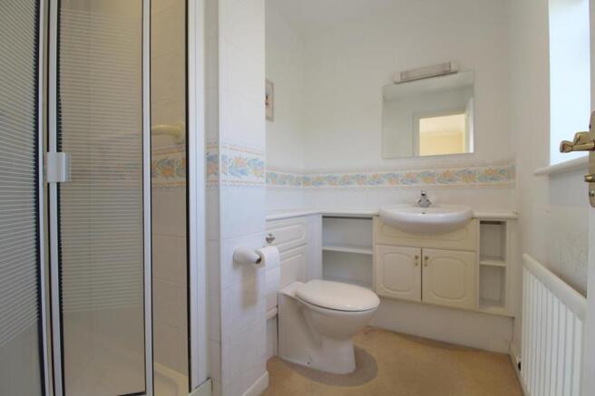 IMG_8111 en suite.JPG