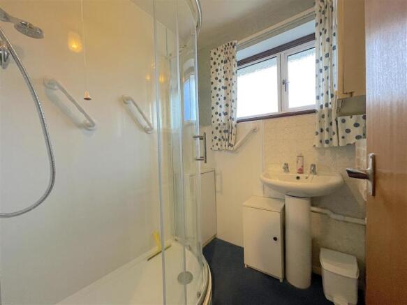 Shower Room (1).jpeg