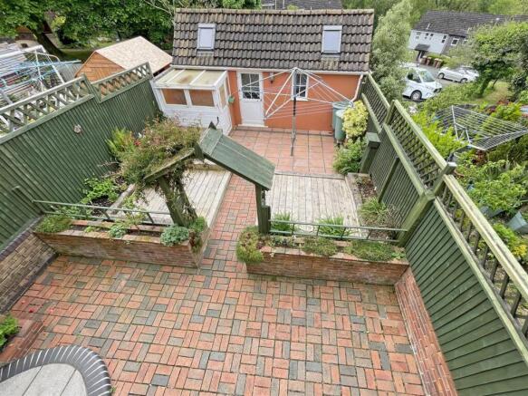 Hessary Drive 62 - Garden 3.jpg