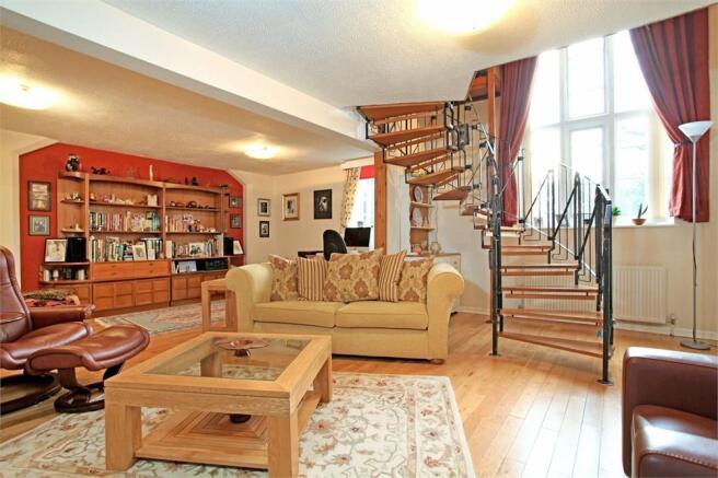 Photo 8