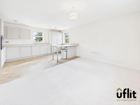 2 bed Apartment for sale Image 9