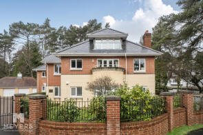 Flat 3, 17 The Club House, Aldridge Road, Ferndown BH22 8LT