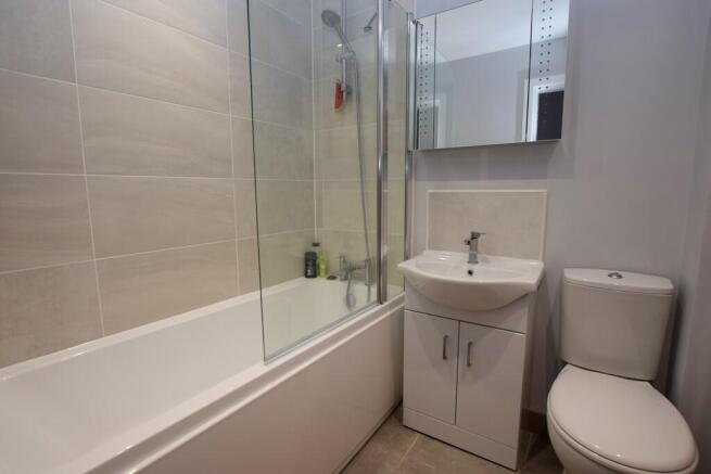 1 bed Apartment to rent Image 5