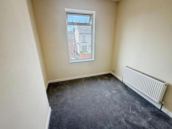 3 bed Terraced to rent Image 9