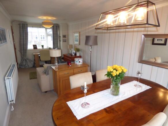 Living Room/ Dining