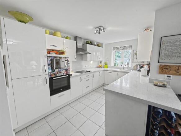 Open Plan Lounge/Kitchen/Diner
