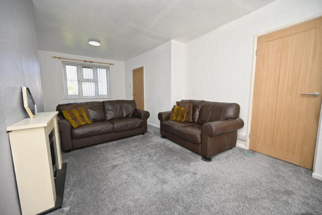 2 bed Semi-Detached for sale Image 4