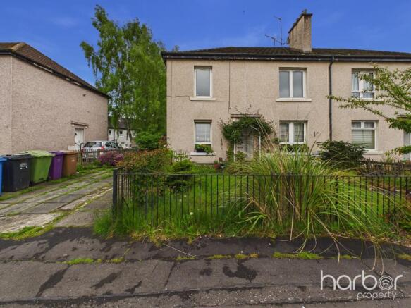 2-bed flat on Locksley Avenue, Glasgow, City of Glasgow, G13, £145,000
