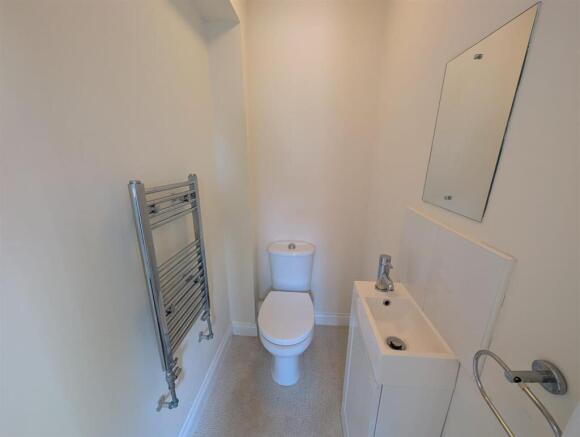 3 bed House for sale Image 5