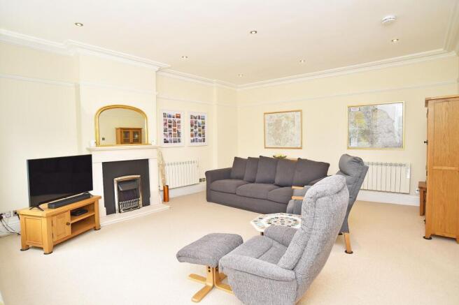1 bed Flat for sale Image 10