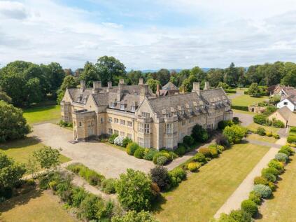 26 Besford Court Estate, Besford, WR8