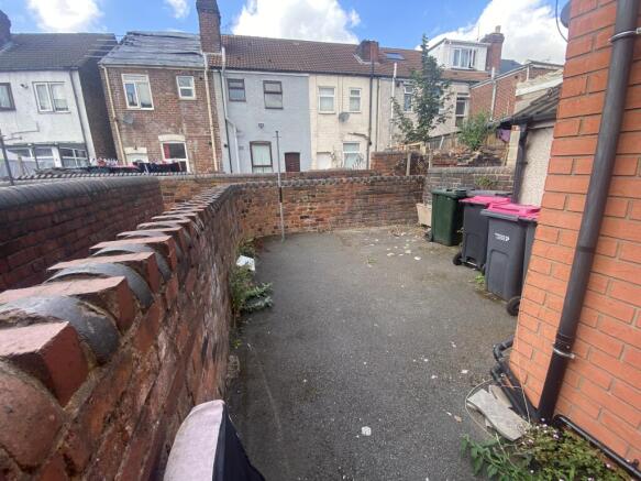 3 bed Terraced for sale Image 4