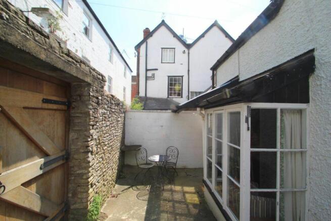 Photo 9