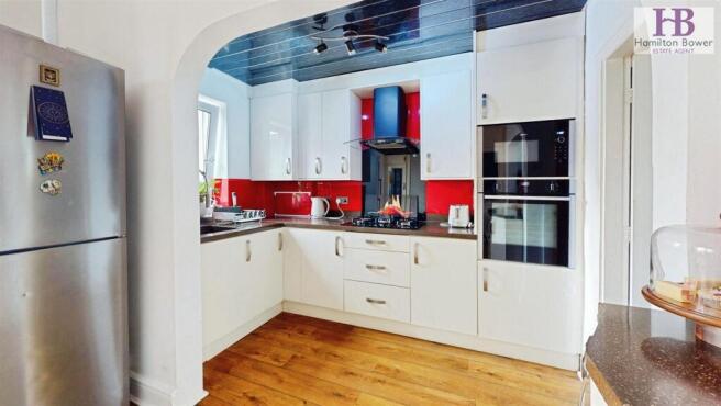3 bed Terraced for sale Image 5