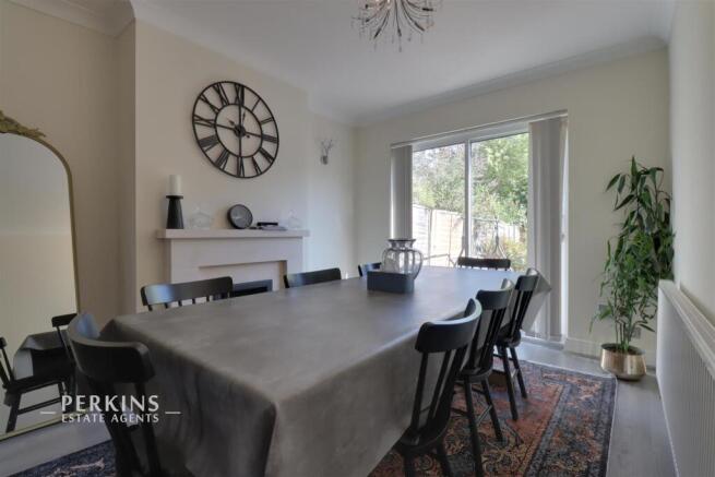 Dining Room.jpg