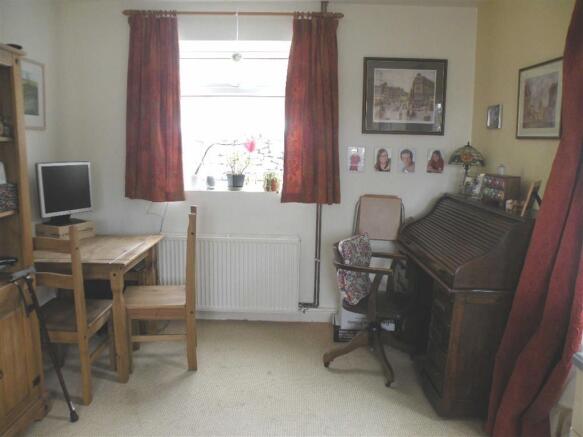 SITTING ROOM