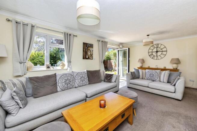 Foley Close, Willesborough, Ashford photo 4