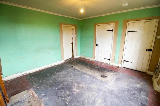 Living room 2.jpg