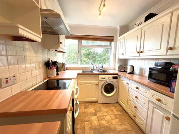 kitchen .jpg